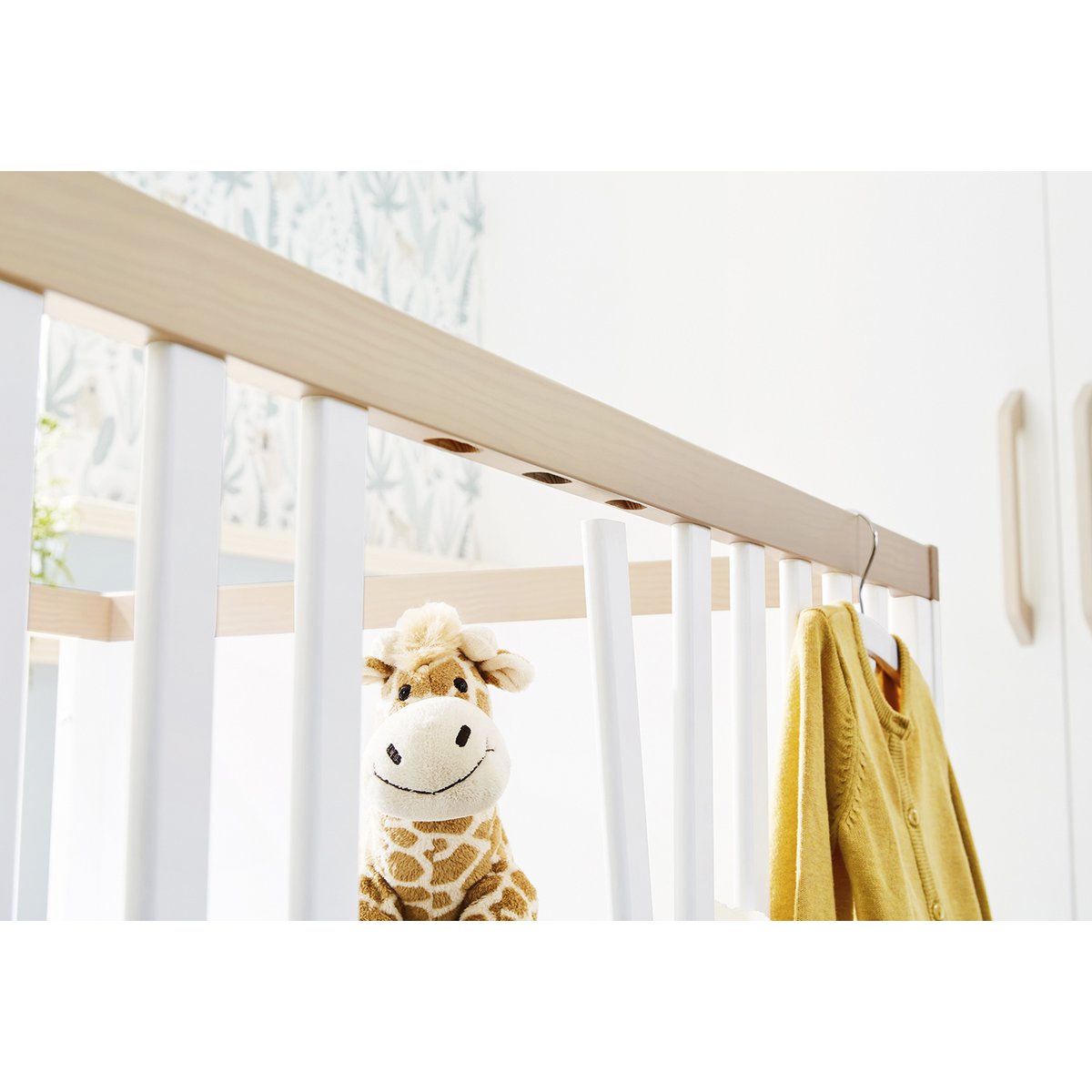 Kamer 'Light' – Brede starterset (2-delig: Ledikant, Brede commode)