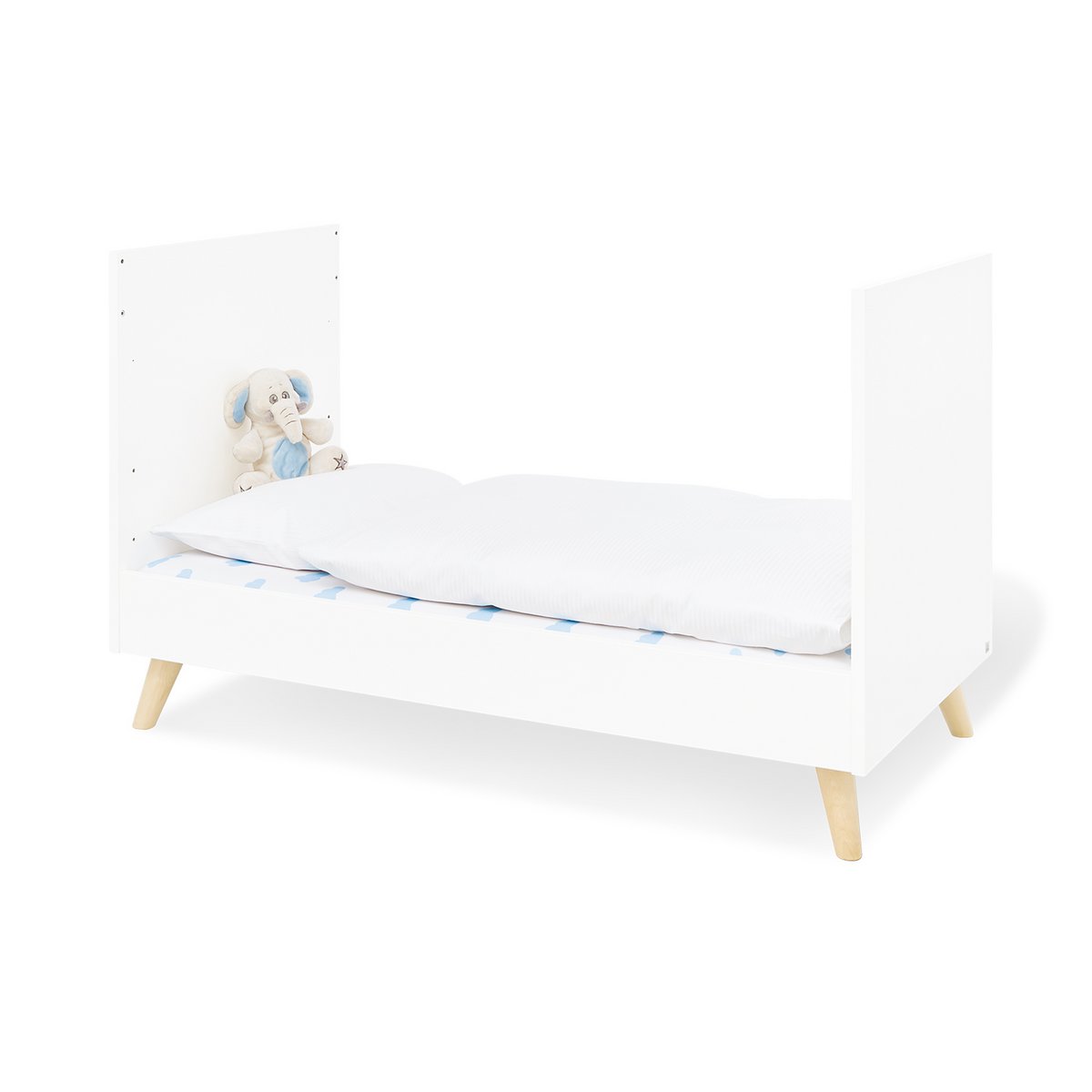 Kamer 'Move' – Brede starterset met wandplank (3-delig: Ledikant, Brede commode, Wandplank)